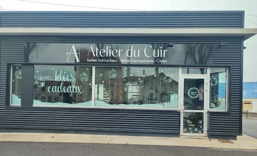 Atelier du cuir et boutique pop up store de createurs à Le Coteau