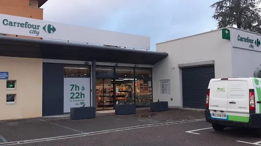 Carrefour City à Le Coteau