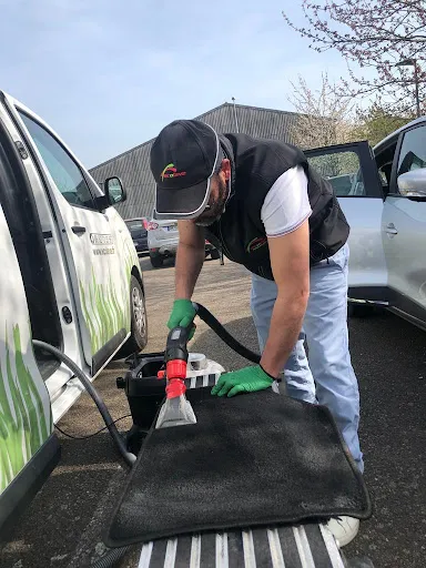 Ecolave Roanne- AP Esthétique Auto à Le Coteau