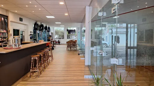 Joe Bar Squash Club à Le Coteau