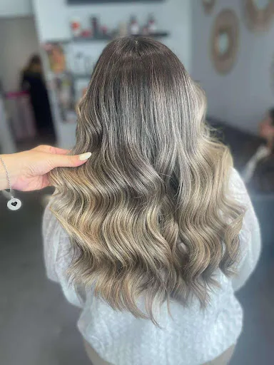 Métamorphose coiffure à Le Coteau