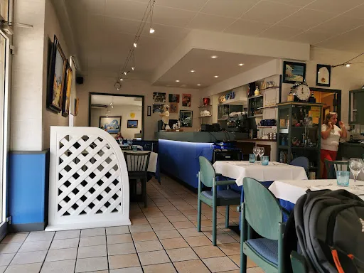 Restaurant Fontana Di Trévi à Le Coteau