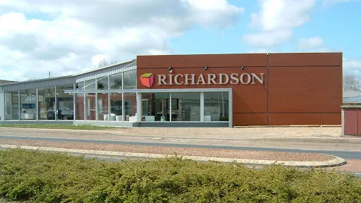 RICHARDSON : SANITAIRE- CARRELAGE - CHAUFFAGE - PLOMBERIE - PHOTOVOLTAÏQUE - PISCINE à Le Coteau