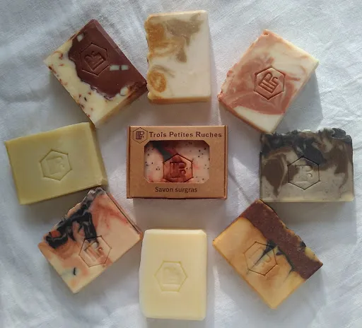 Trois Petites ruches à Le Coteau