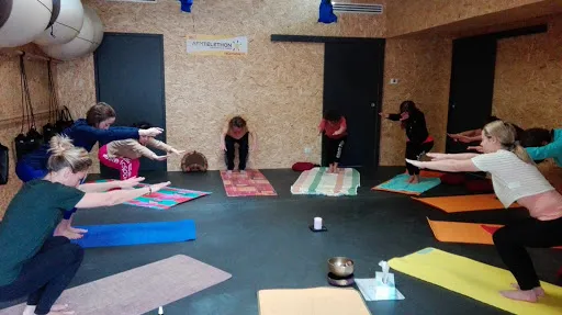 VINYASA KRAMA YOGA à Le Coteau